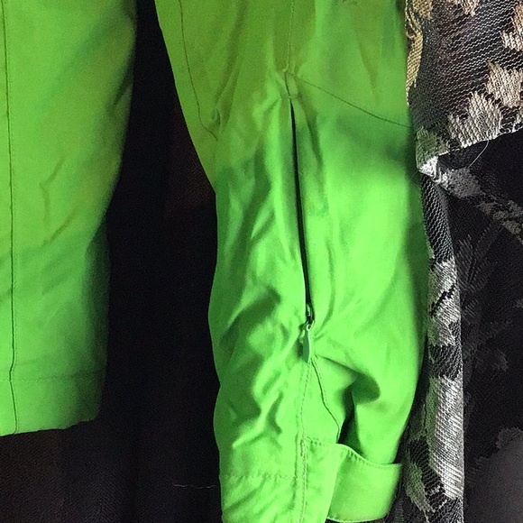 - Helly Hanson green HELLY TECH performance jacket with RECCO Technology - Picture 4 of 16